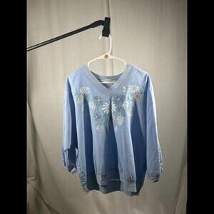 VTG 1990s 3/4 Sleeve V Neck Butterfly Floral Print T-Shirt